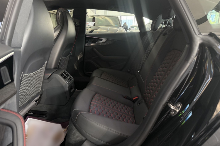 奥迪RS 5 2024款 RS 5 2.9T Sportback 燃擎版中控内饰7008