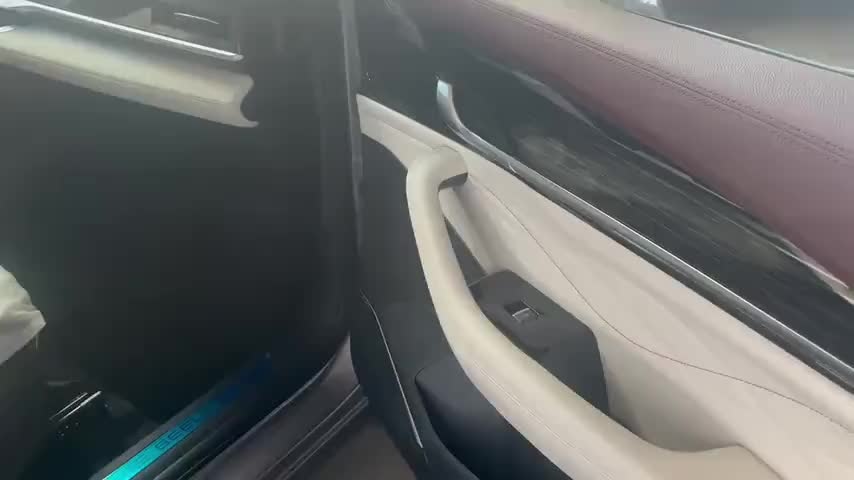 吉利汽车 星越L 2021款 2.0TD 高功自动四驱旗舰型实拍1