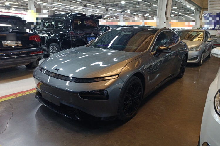 小鹏P7 2020款 562E性能版车身外观1