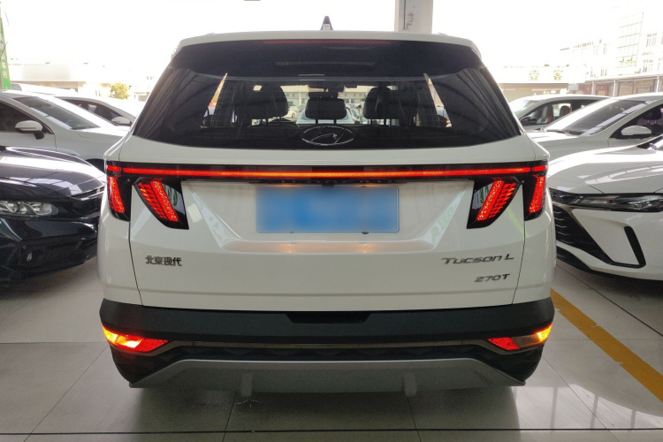 现代 2023款 途胜L 1.5T 自动两驱DLX豪华版车身外观6