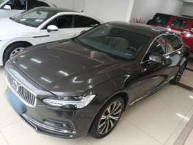 沃尔沃S90 2021款 B5 智逸豪华版