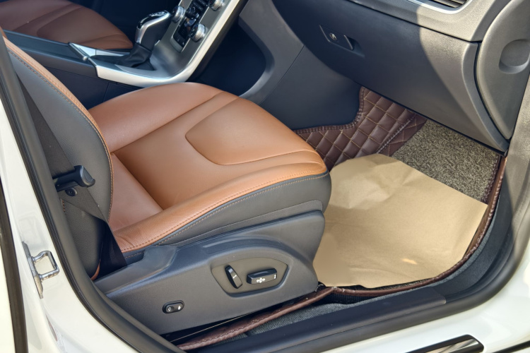 沃尔沃S60 2017款 S60L T4 智远版局部细节41