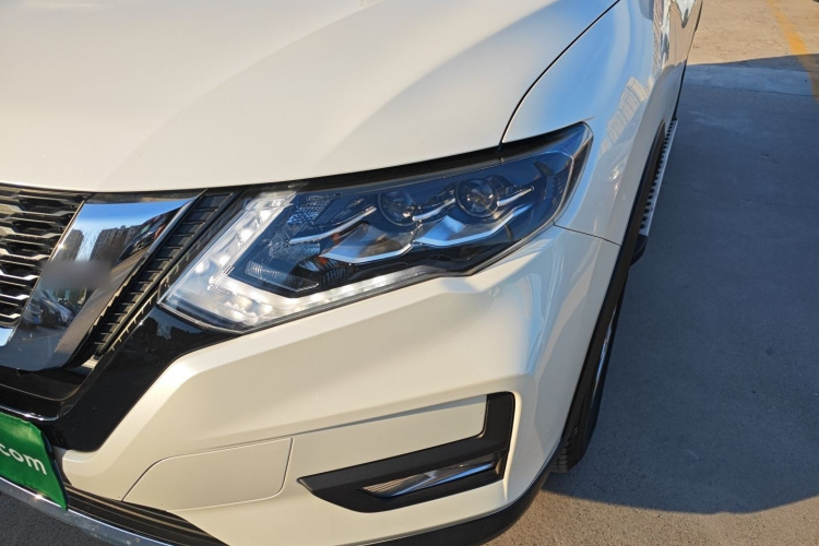 日产 奇骏 2023款 经典 2.0L 两驱智联臻享版局部细节36