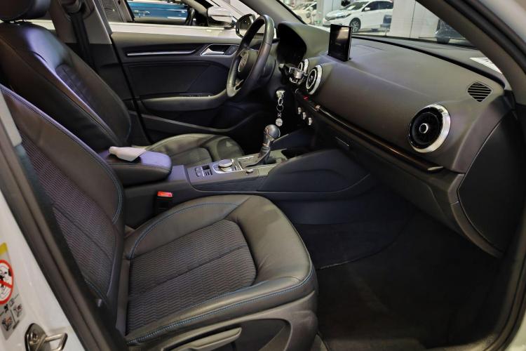 奥迪A3 2020款 Limousine 35 TFSI 时尚型 国VI中控内饰7006