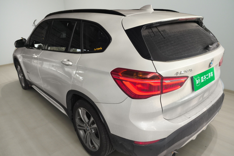 宝马X1 2018款 sDrive18Li 尊享型车身外观5