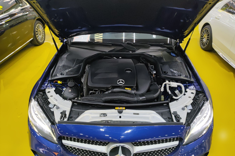 奔驰C级 2021款 C 200 L 时尚型运动版机舱底盘24