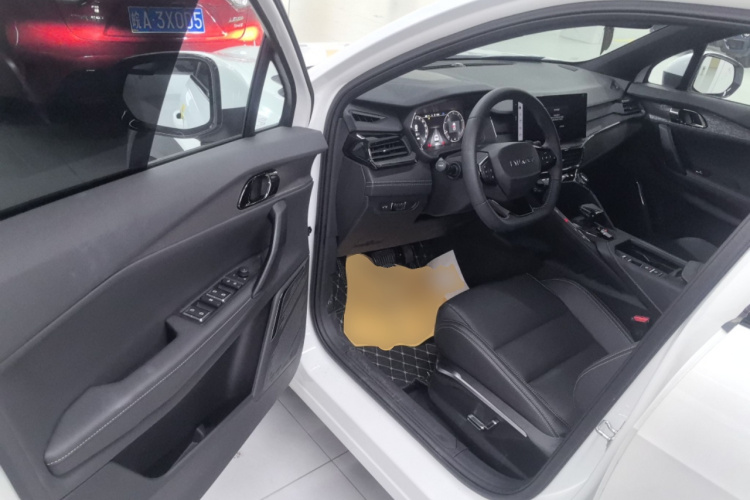 领克06 2023款 Remix 1.5T 劲Pro中控内饰7003