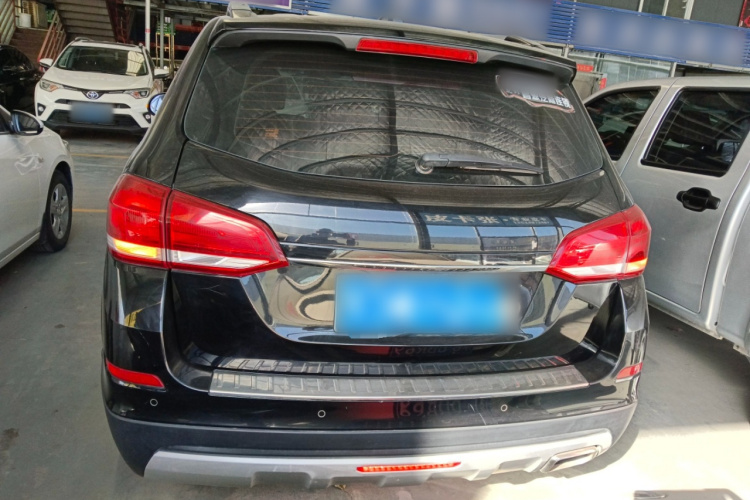 哈弗H6 2018款 蓝标 运动版 1.5T 自动两驱精英型车身外观6