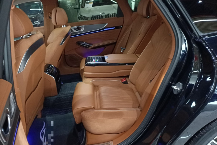 红旗H9 2024款 2.0T 旗畅 私享风尚版中控内饰21