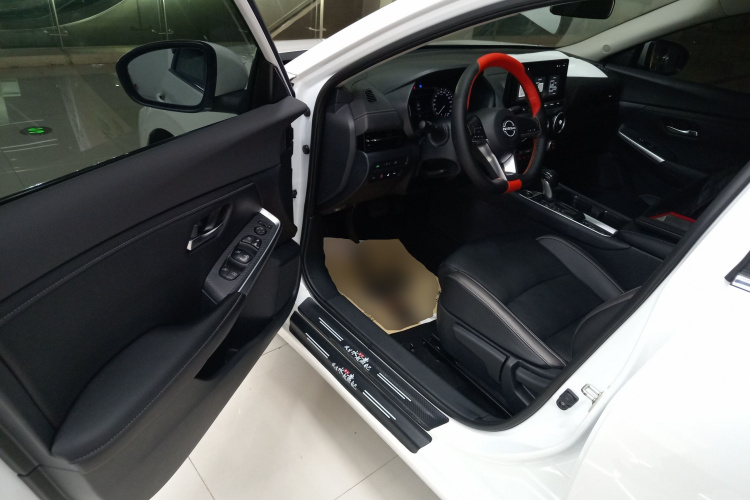 日产 轩逸 2023款 1.6L CVT悦享版中控内饰20