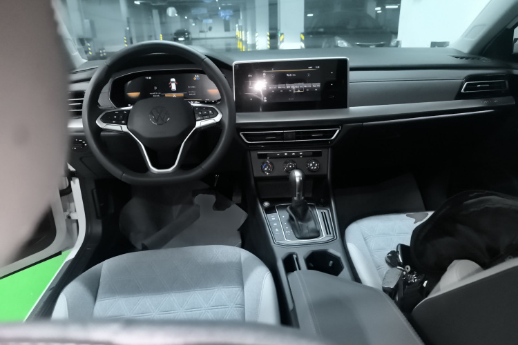 大众 朗逸 2024款 1.5L 自动满逸版中控内饰12