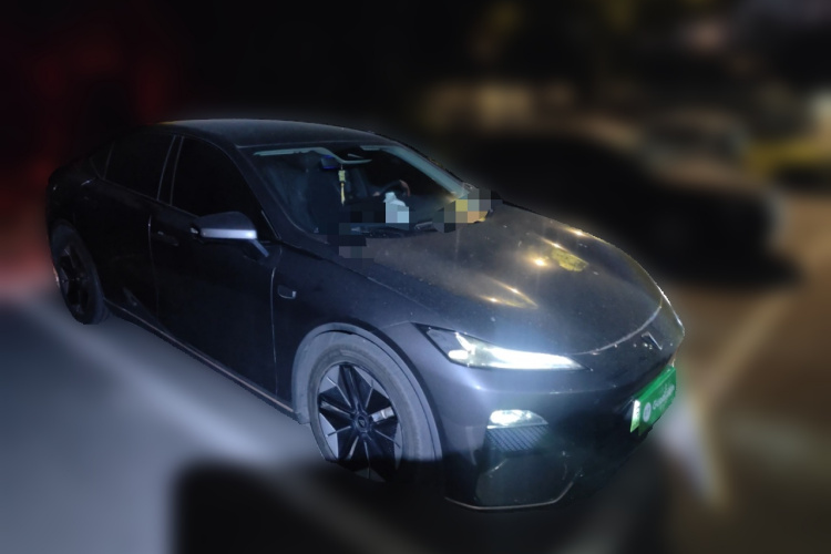 深蓝汽车 深蓝SL03 2022款 1.5L 1200增程版车身外观3