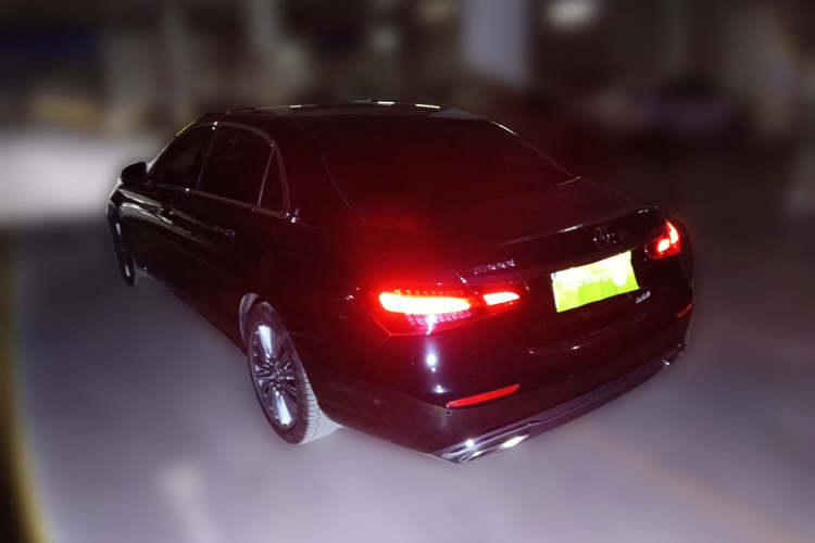 奔驰E级 2023款 改款 E 300 L 时尚型车身外观6003