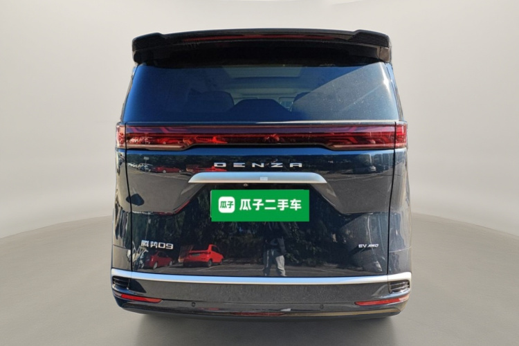 腾势D9 2024款 EV 600 四驱旗舰型车身外观6