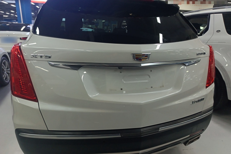 凯迪拉克XT5 2018款 28T 四驱豪华型车身外观6