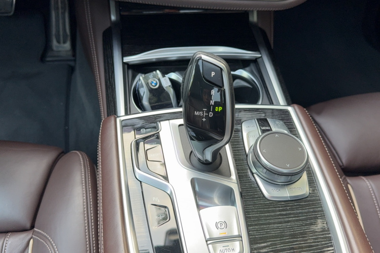 宝马7系 2019款 730Li M运动套装局部细节18