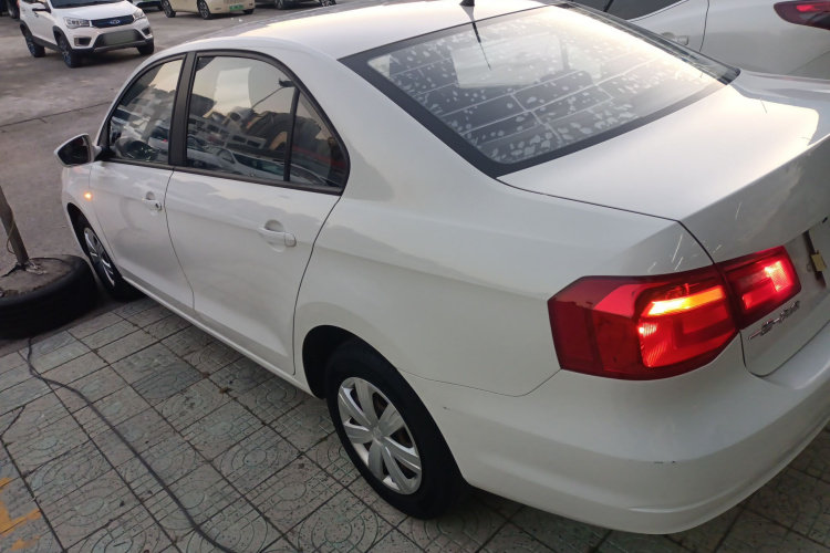 大众 捷达 2015款 质惠版 1.6L 自动时尚型车身外观6003