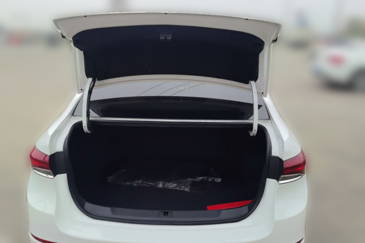 别克 英朗 2021款 典范 1.5L 自动精英型中控内饰23