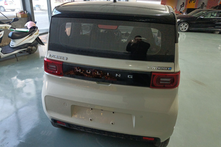 五菱汽车 宏光MINIEV 2022款 马卡龙时尚款 三元锂车身外观6004