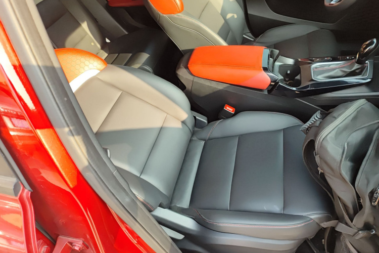 名爵 MG5 2021款 180DVVT CVT青春豪华版局部细节41