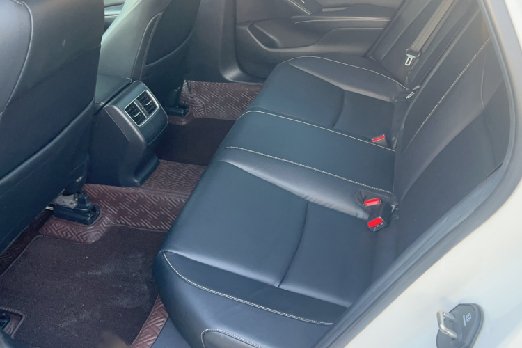 本田 英仕派 2019款 260TURBO 精致版 国VI中控内饰7002