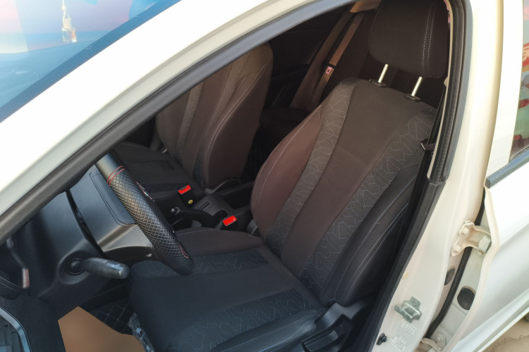 宝骏310 2016款 1.2L 手动超值型局部细节19