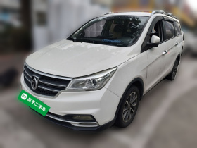 宝骏730 2021款 1.5T 手动时尚型 7座