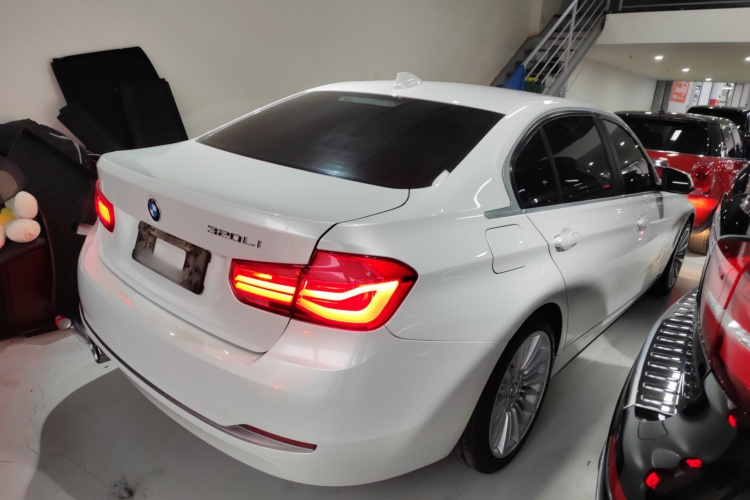 宝马3系 2018款 320Li 时尚型车身外观6005