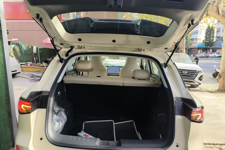 五菱汽车 缤果S 2025款 325km 尊享款机舱底盘23