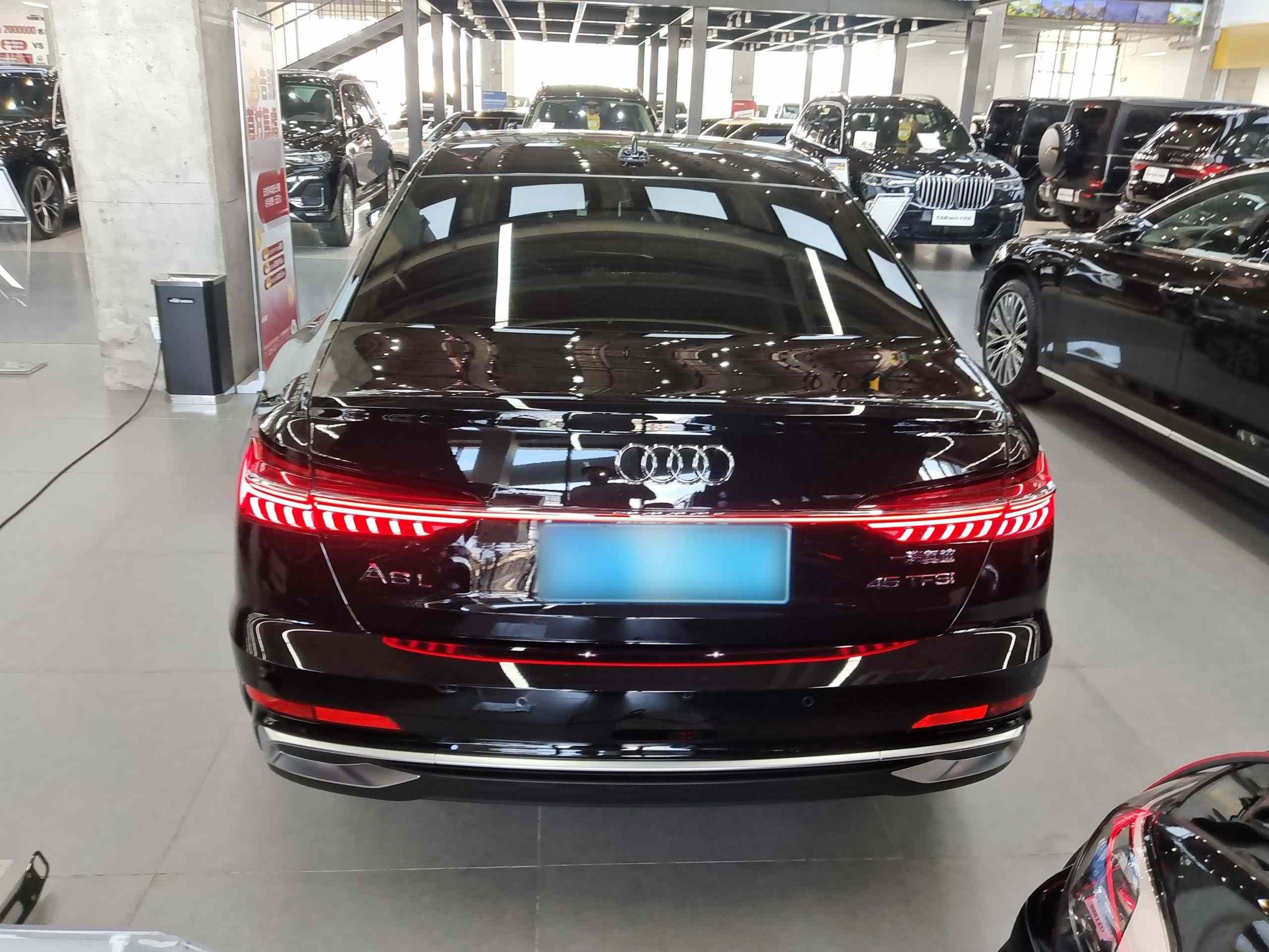 奥迪A6L 2026款 45 TFSI 臻选动感型(4)