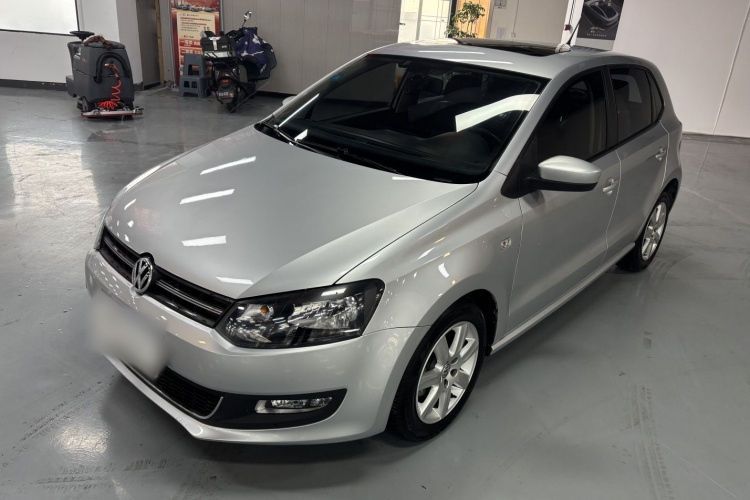 大众 Polo 2011款 1.4L 自动致酷版车身外观1