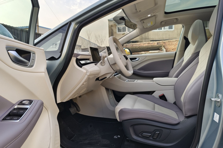 名爵 MG4 EV 2026款 437 自由版中控内饰7001