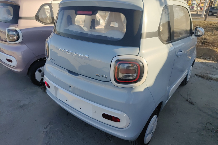 奔腾小马 2026款 222km 萌趣马 Plus车身外观7