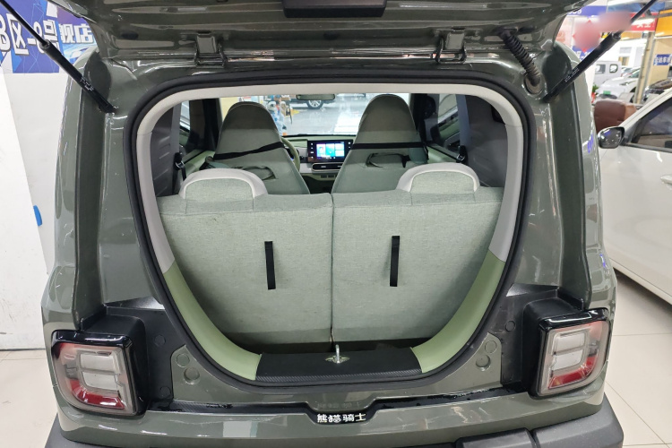 吉利银河 2025款 210km 熊猫骑士机舱底盘23