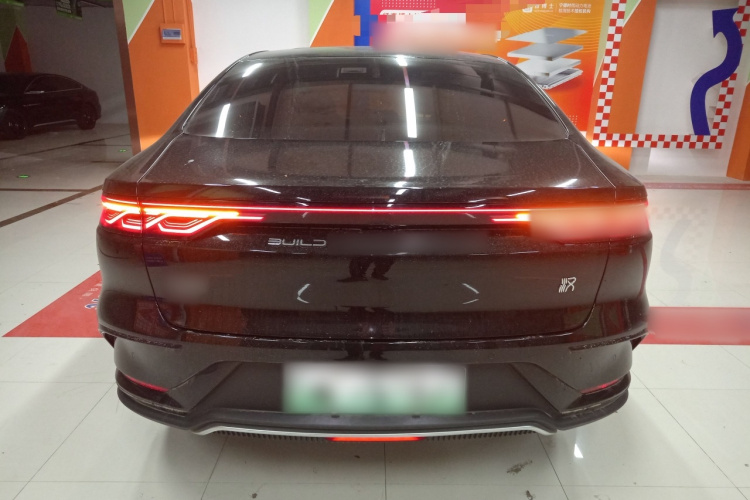 比亚迪 汉 2024款 DM-i 荣耀版 121KM 尊贵型车身外观6004