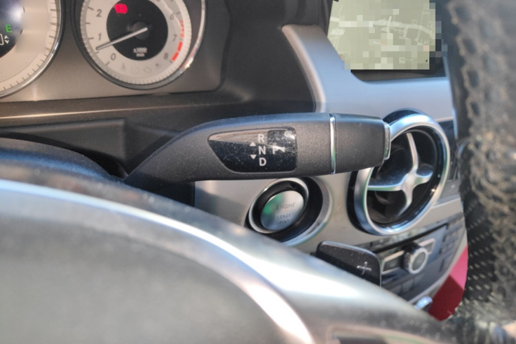 奔驰GLK级 2015款 GLK 300 4MATIC 时尚型 极致版局部细节18