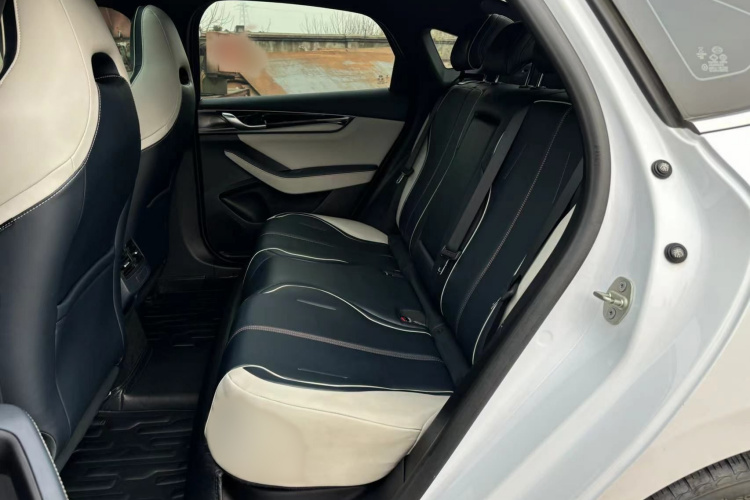 比亚迪 秦PLUS 2021款 EV 500KM 尊贵型中控内饰7001