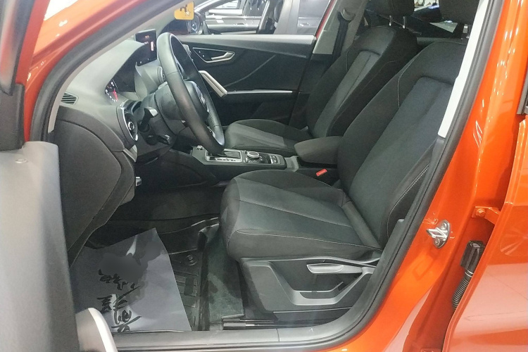 奥迪Q2L 2020款 35 TFSI 进取动感型局部细节19