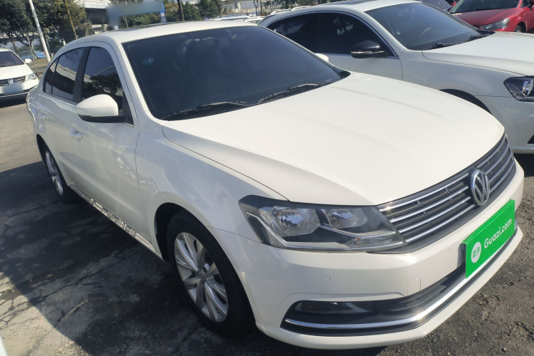 大众 朗逸 2015款 1.6L 自动舒适版车身外观3