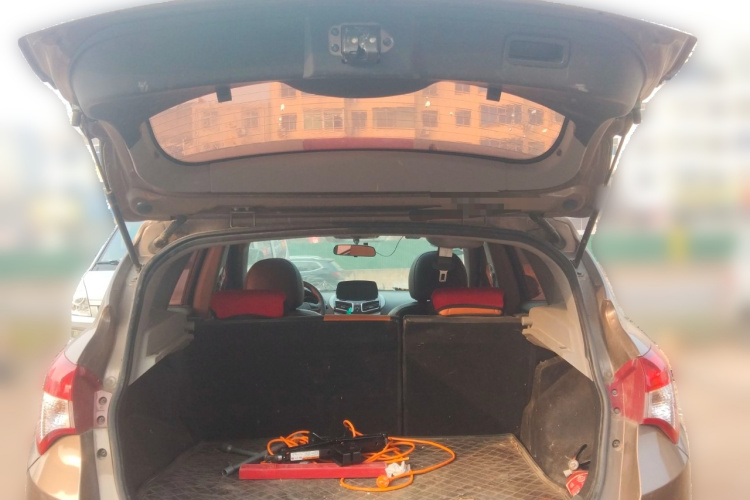 海马S5 2017款 强动力版 1.6L 手动豪华型中控内饰23