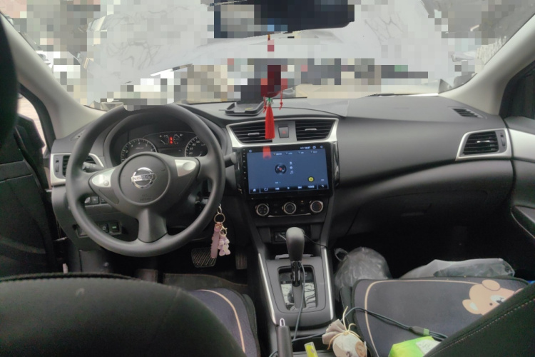 日产 轩逸 2024款 经典 1.6XE CVT舒适版中控内饰12