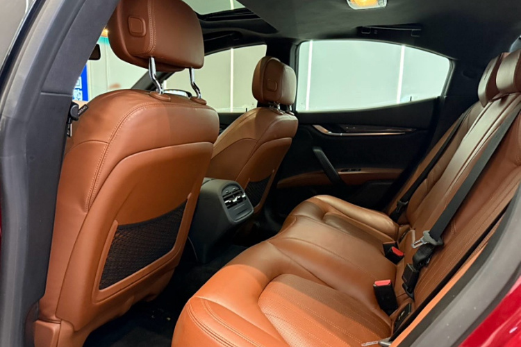 玛莎拉蒂 Ghibli 2014款 3.0T 标准版中控内饰7007