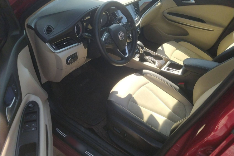 别克 威朗 2018款 三厢 15S 自动领先型中控内饰7002