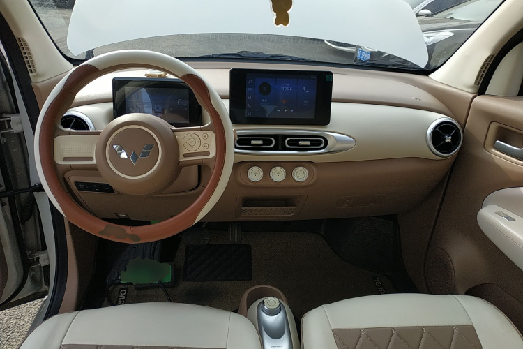 五菱汽车 宏光MINIEV 2025款 四门版 臻享+款中控内饰12