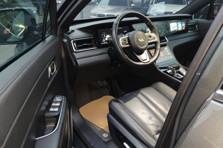 理想汽车 理想ONE 2021款 增程6座版中控内饰20