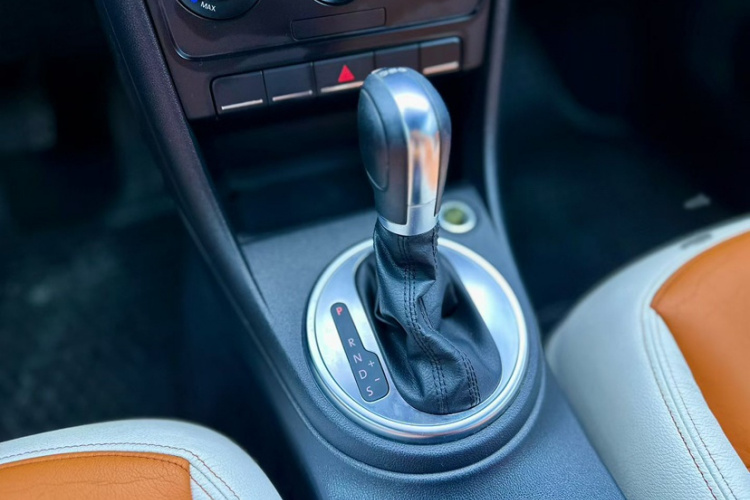 大众 甲壳虫 2014款 1.4TSI 时尚型中控内饰7007