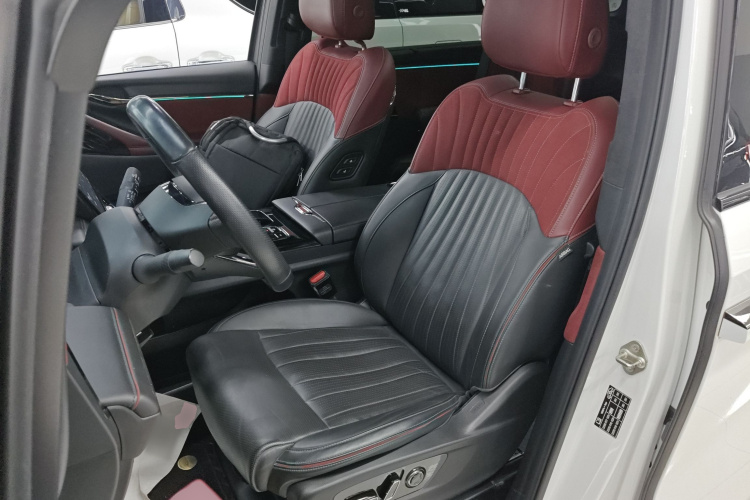 广汽传祺 传祺M8 2023款 宗师系列 400T 旗舰版中控内饰19