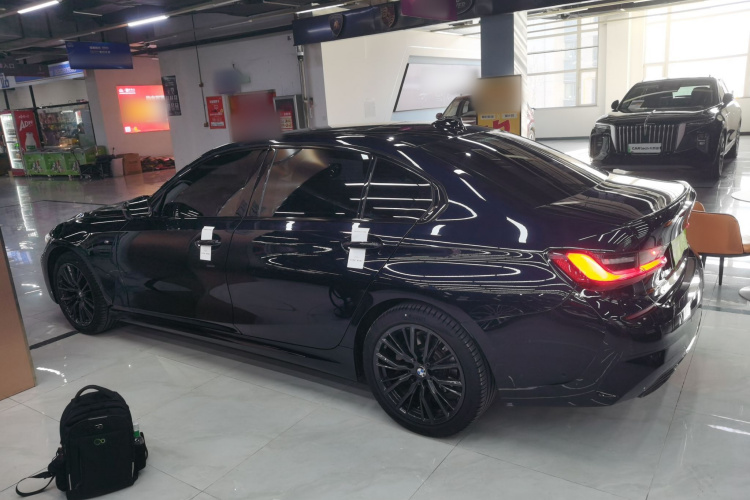 宝马3系 2022款 改款 325Li M运动曜夜套装车身外观6003