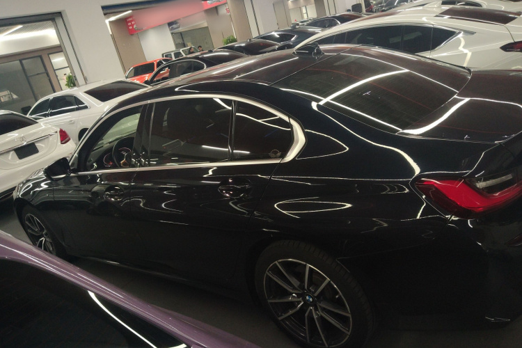 宝马3系 2021款 325Li xDrive M运动套装车身外观4