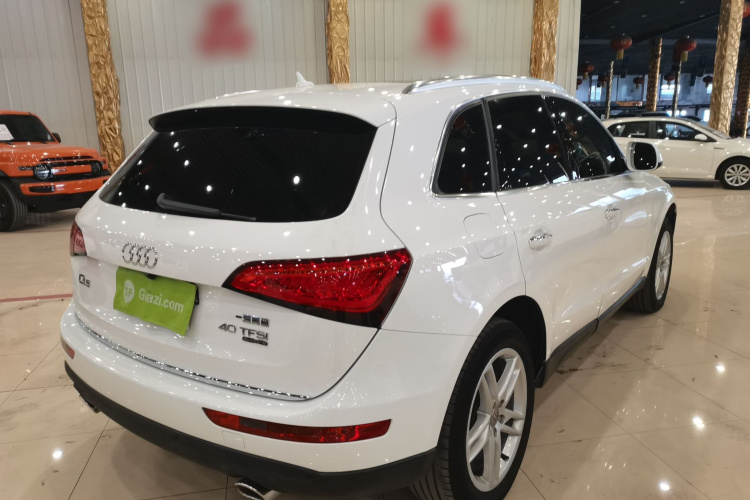 奥迪Q5 2016款 40 TFSI 舒适型车身外观6005
